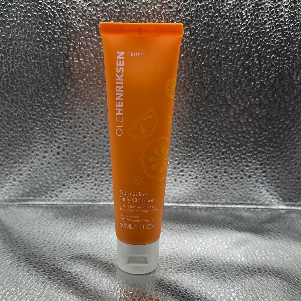 Ole Henriksen Truth Juice Cleanser - Vibrant Orange